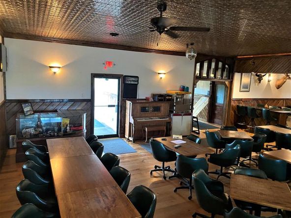 36275 US HWY 12, Ipswich, SD 57451
